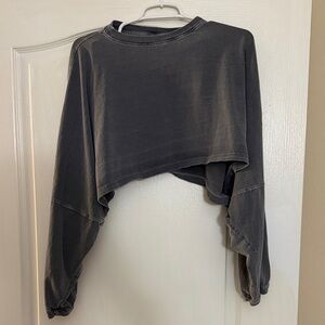 Joah Brown slouchy long sleeve cropped shirt ✨
